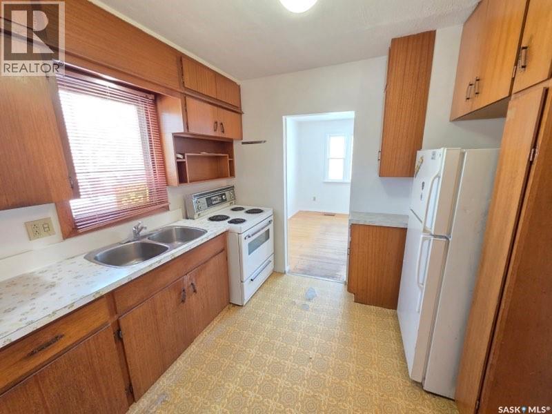 702 Princess Street, Regina, Saskatchewan  S4T 3X7 - Photo 4 - SK028782