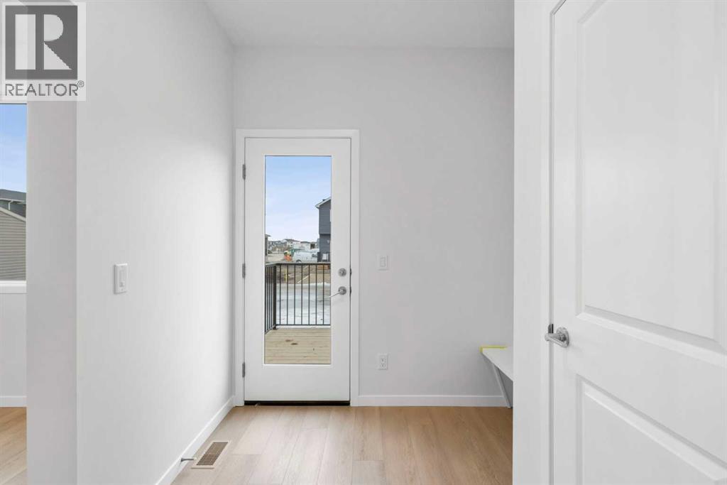 17 Creekview Manor Sw, Calgary, Alberta  T2X 5Y4 - Photo 17 - A2284416