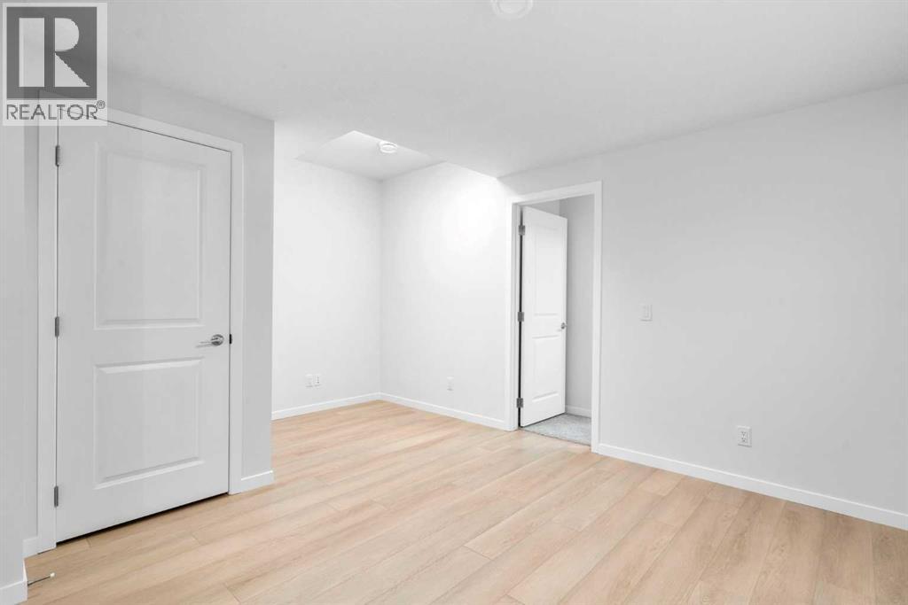 17 Creekview Manor Sw, Calgary, Alberta  T2X 5Y4 - Photo 35 - A2284416