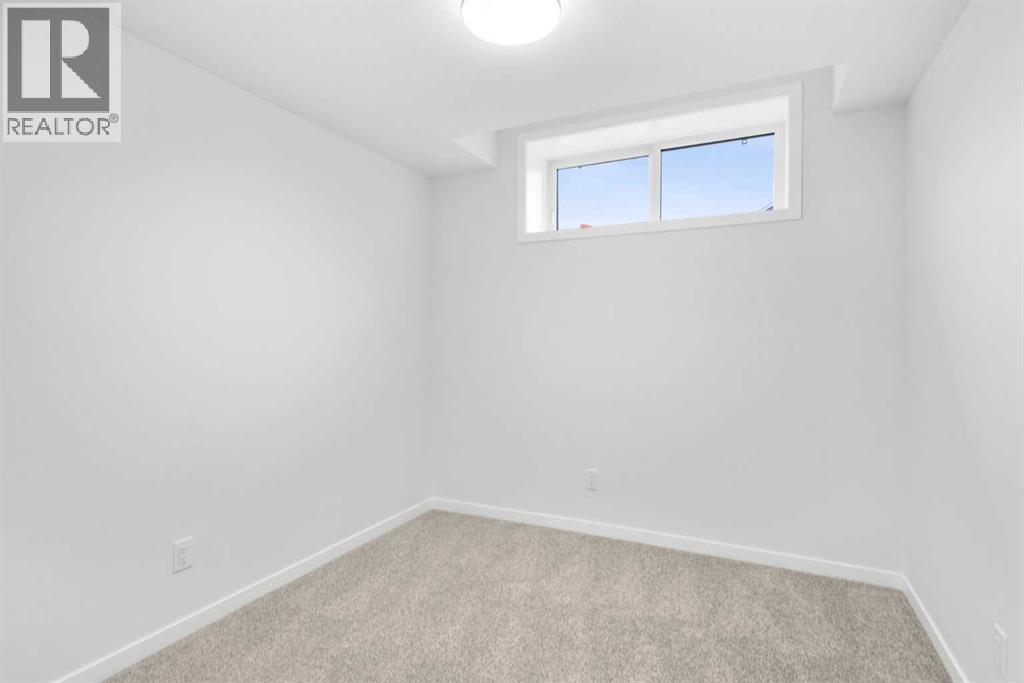 17 Creekview Manor Sw, Calgary, Alberta  T2X 5Y4 - Photo 39 - A2284416