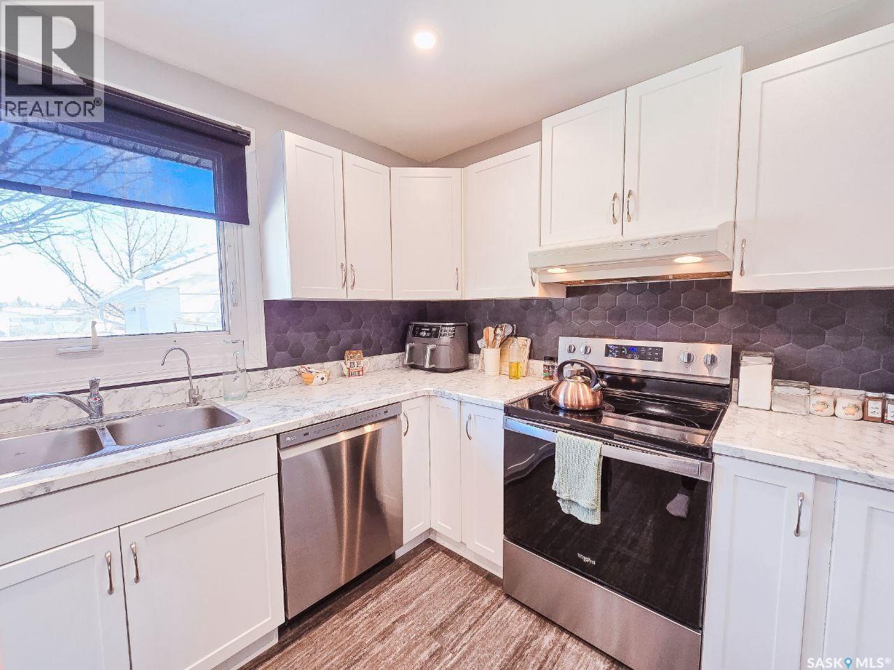 211 Eighth Avenue N, Yorkton, Saskatchewan  S3N 0W8 - Photo 10 - SK028901