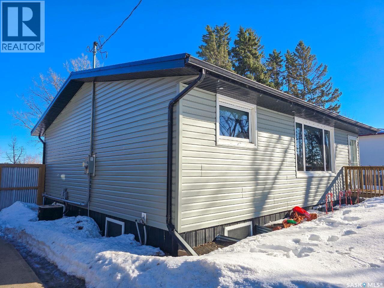 211 Eighth Avenue N, Yorkton, Saskatchewan  S3N 0W8 - Photo 3 - SK028901
