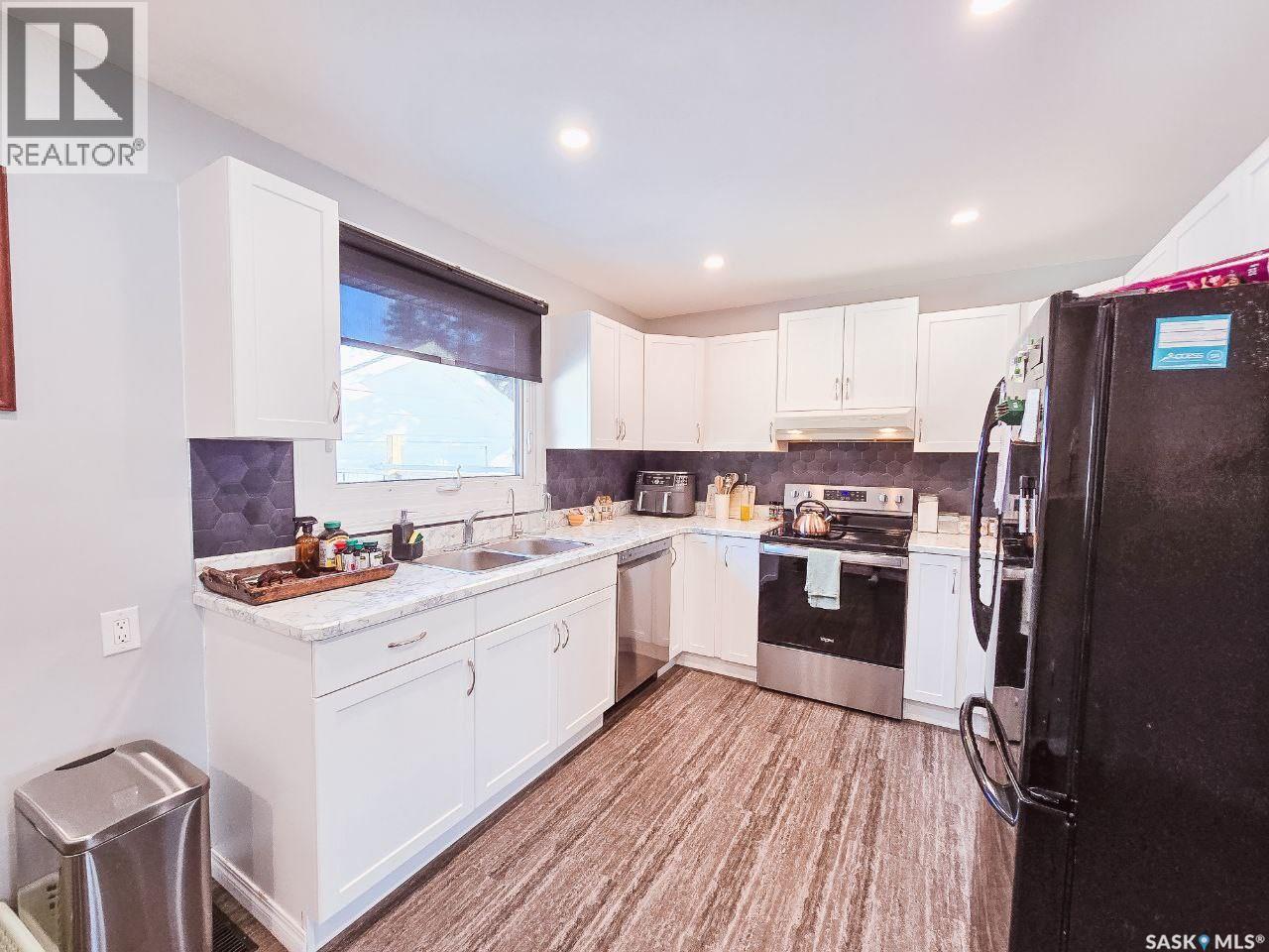 211 Eighth Avenue N, Yorkton, Saskatchewan  S3N 0W8 - Photo 7 - SK028901