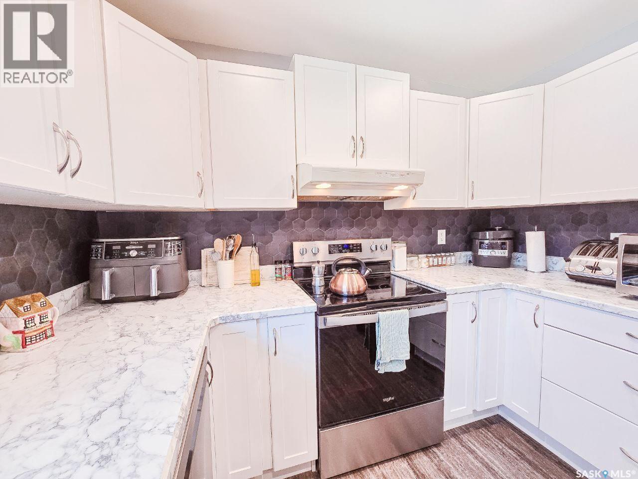 211 Eighth Avenue N, Yorkton, Saskatchewan  S3N 0W8 - Photo 9 - SK028901