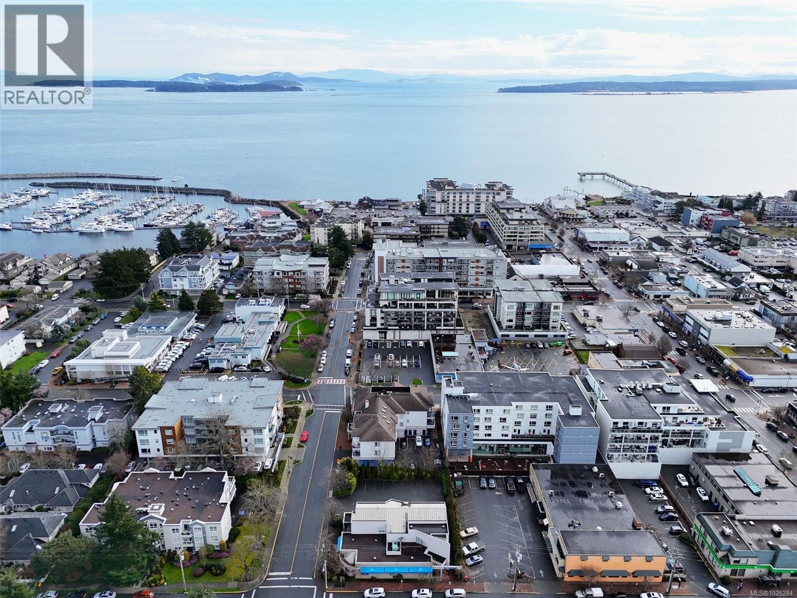 301 2421 Sidney Ave, Sidney, British Columbia