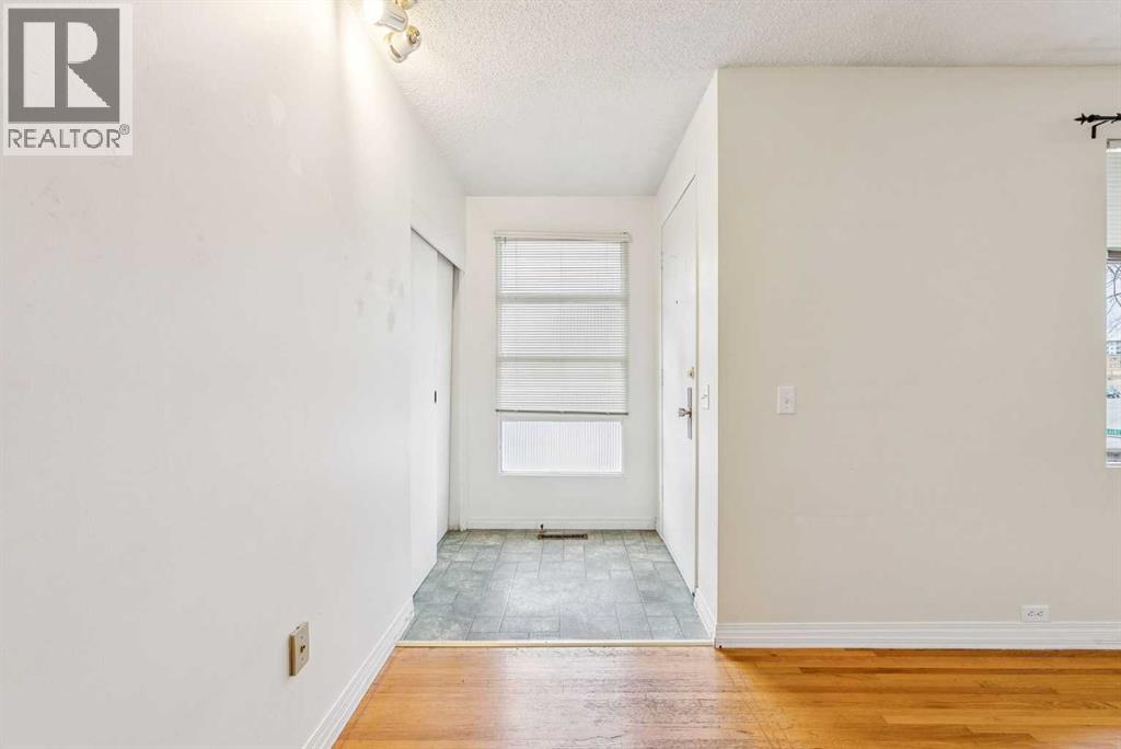 3248 Bearspaw Drive Nw, Calgary, Alberta  T2L 1T3 - Photo 3 - A2269340