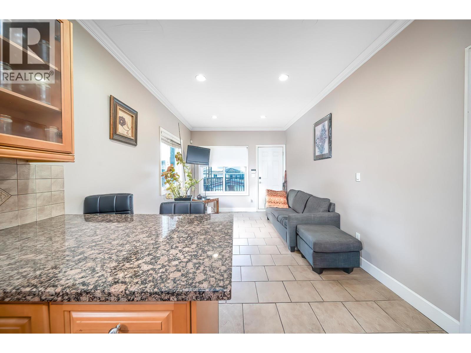 7987 13th Ave, Burnaby, British Columbia  V3N 2E8 - Photo 20 - R3092098