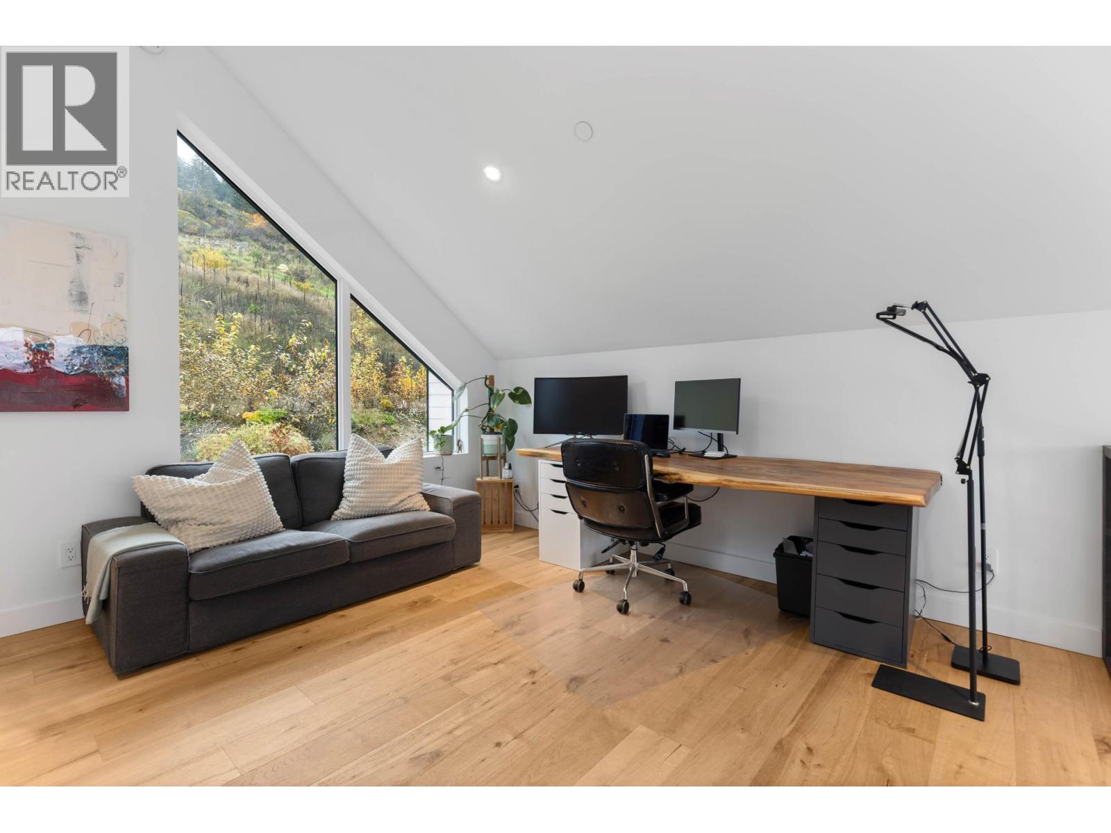 7676 Cerulean Drive, Pemberton, British Columbia  V0N 2L3 - Photo 29 - R3091854