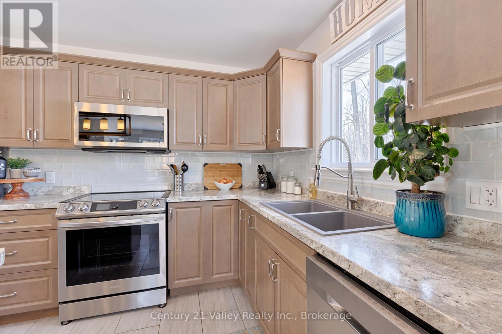 543 Anderson Road, Mcnab/braeside, Ontario  K7S 3G8 - Photo 20 - X12808178