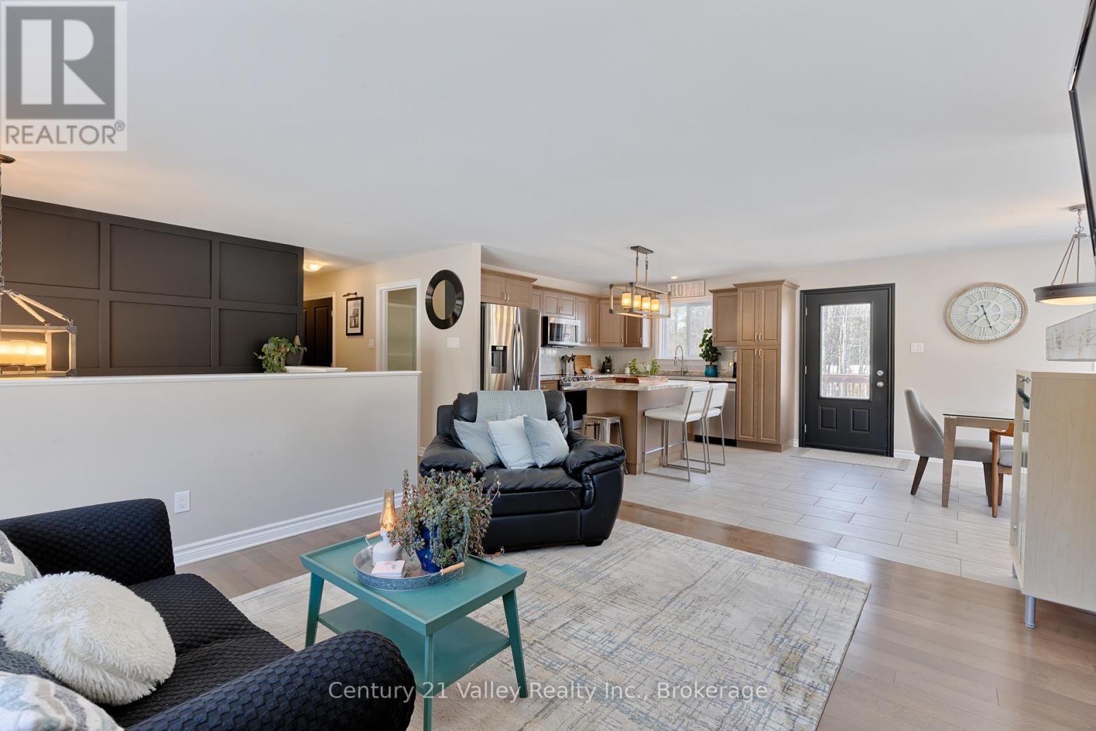 543 Anderson Road, Mcnab/braeside, Ontario  K7S 3G8 - Photo 22 - X12808178