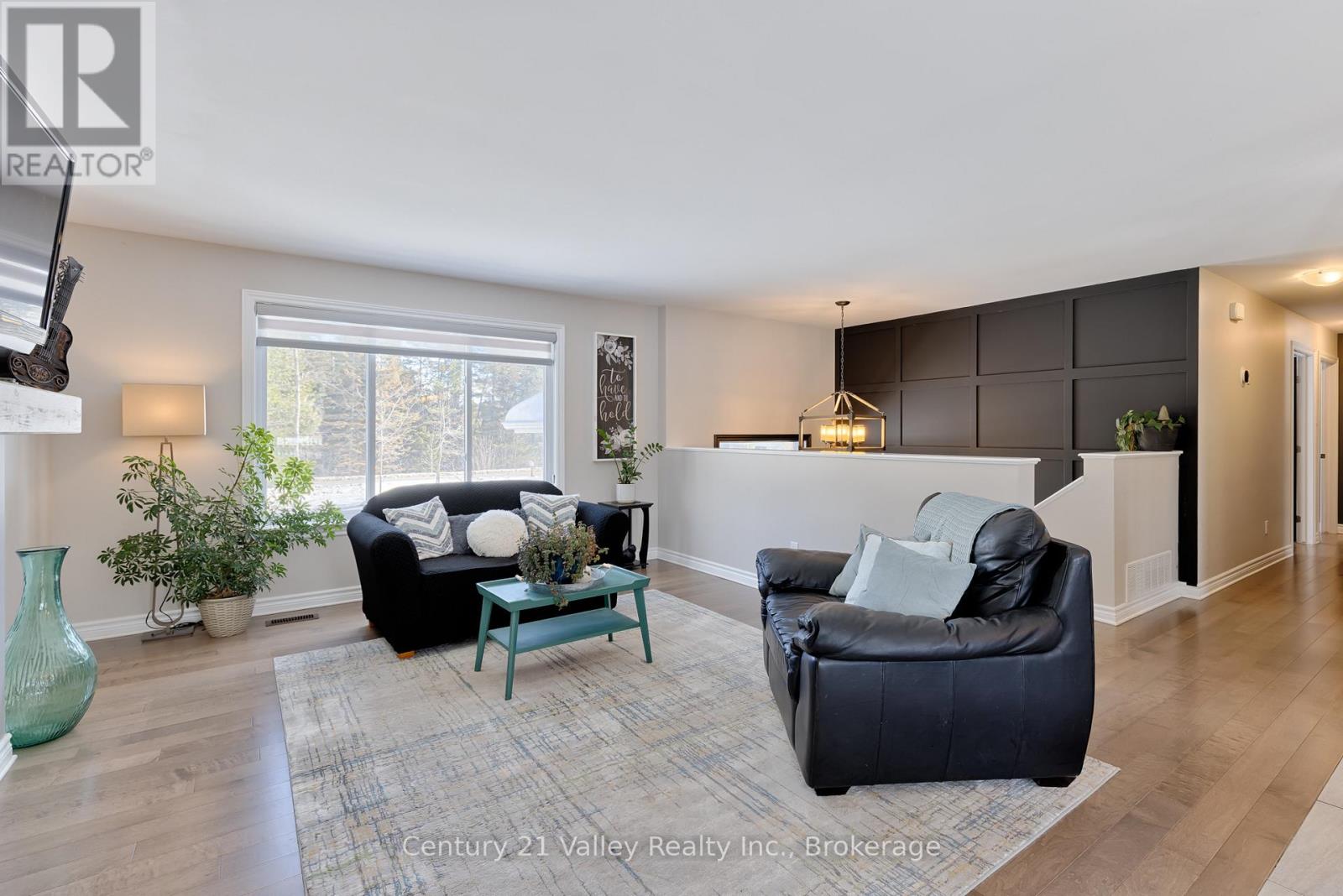 543 Anderson Road, Mcnab/braeside, Ontario  K7S 3G8 - Photo 27 - X12808178