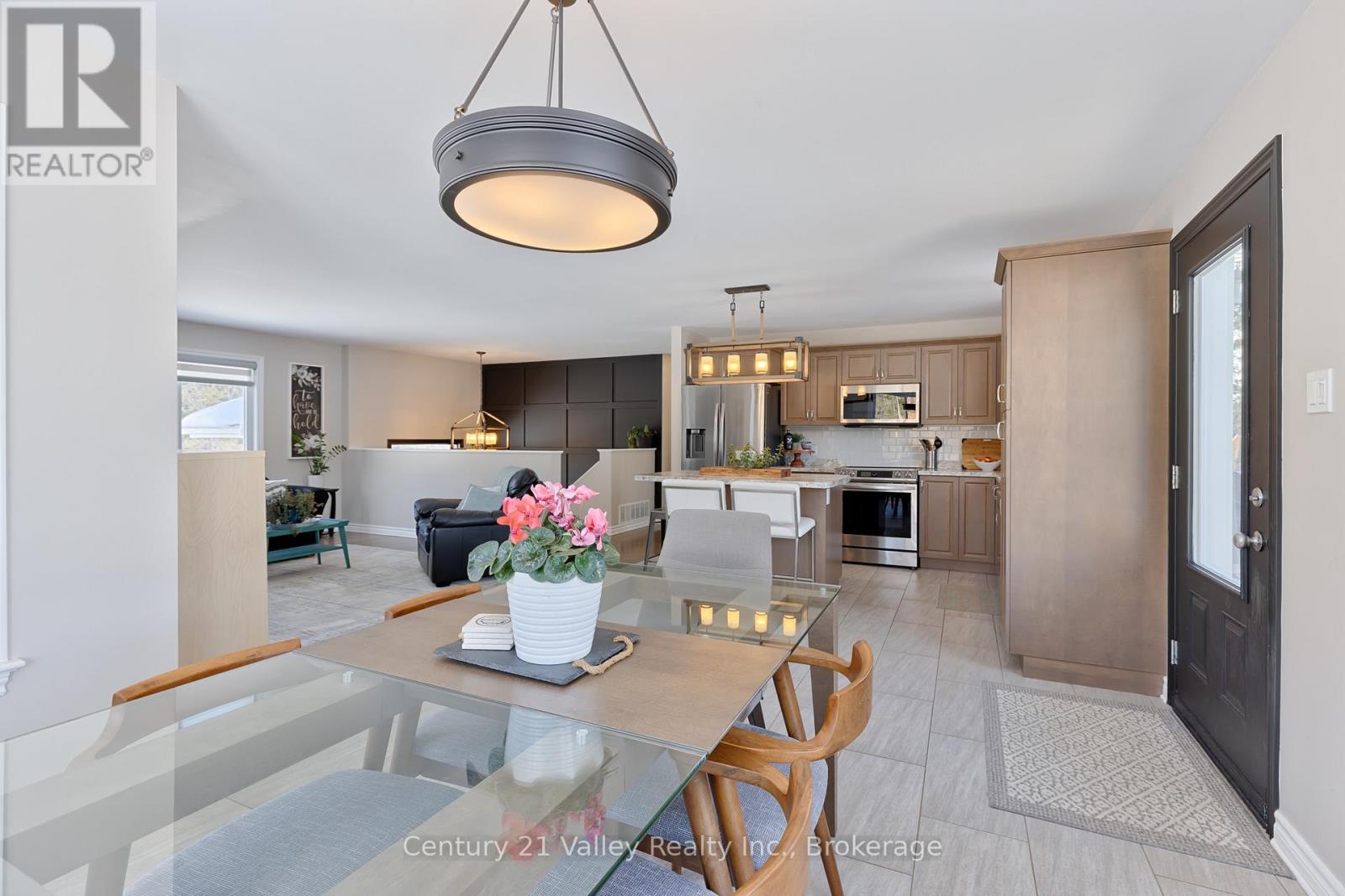 543 Anderson Road, Mcnab/braeside, Ontario  K7S 3G8 - Photo 29 - X12808178