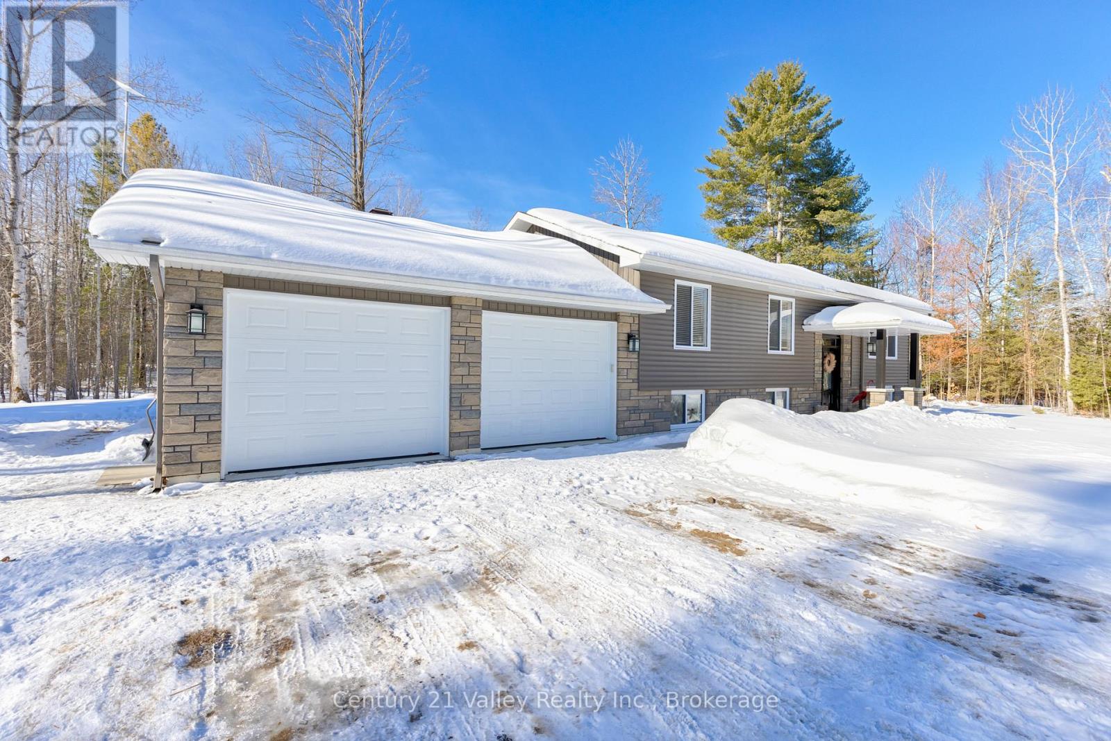 543 Anderson Road, Mcnab/braeside, Ontario  K7S 3G8 - Photo 6 - X12808178
