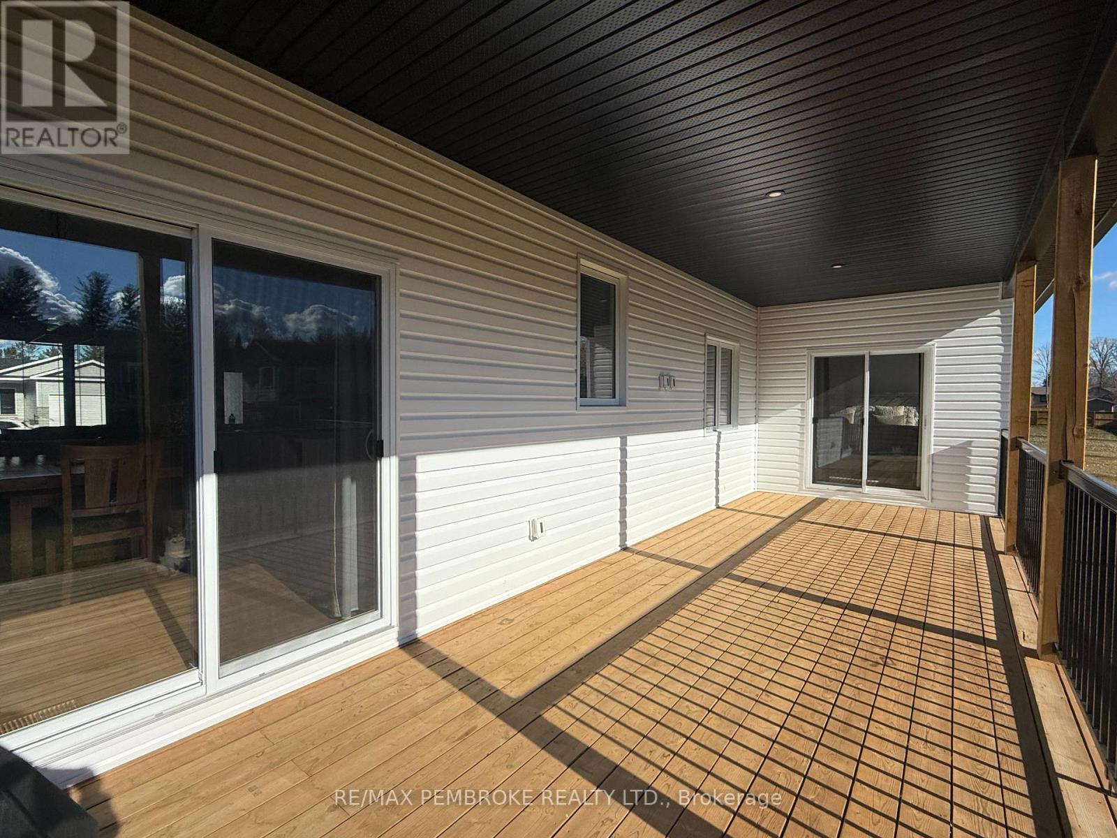 18 Durant Street, Petawawa, Ontario  K8H 0G2 - Photo 23 - X12808190