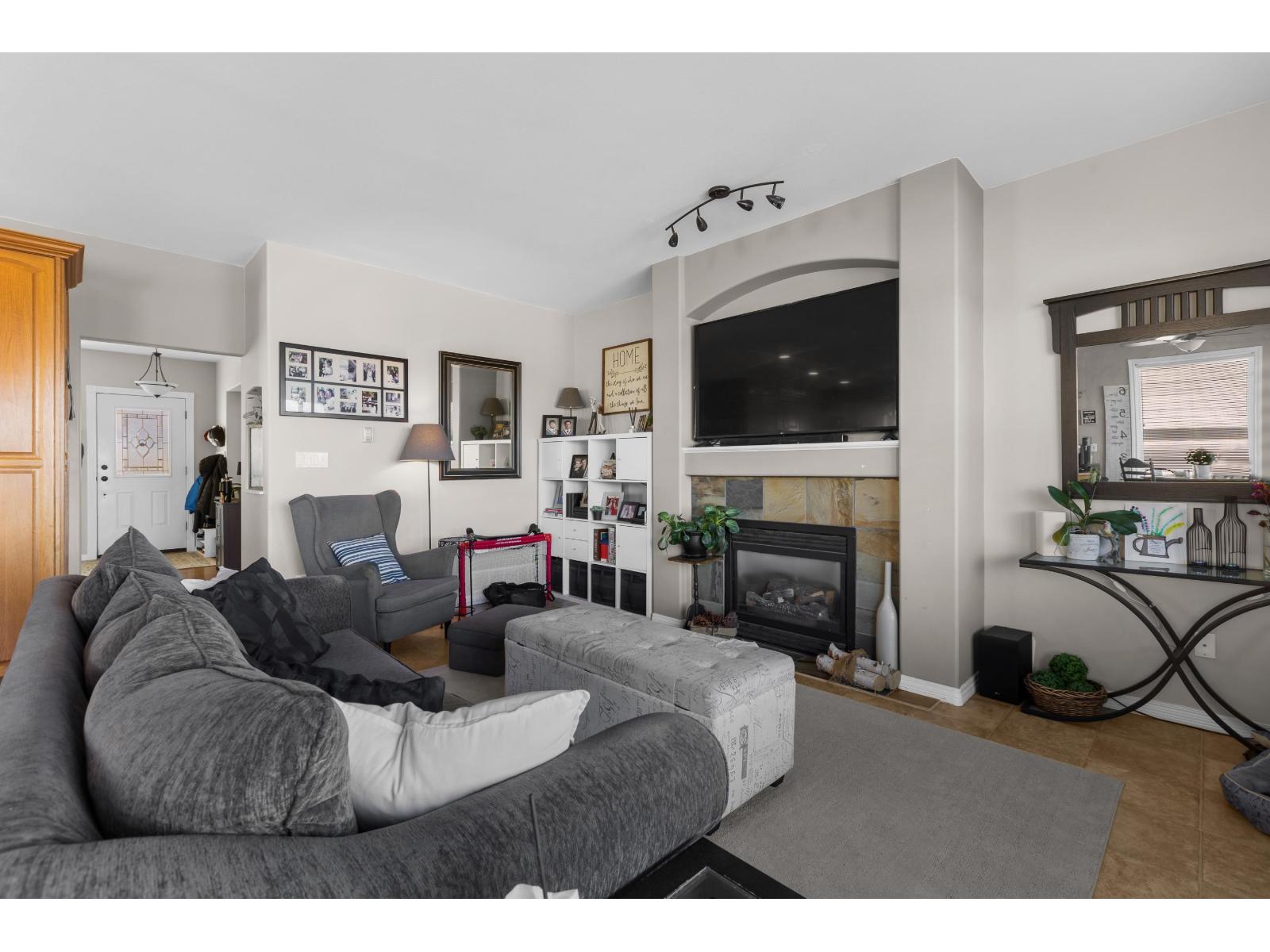 35651 Terravista Place, Abbotsford, British Columbia  V3G 2Y2 - Photo 13 - R3089469