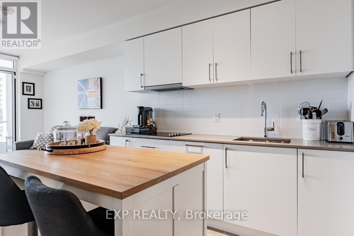 409w - 27 Bathurst Street W, Toronto, Ontario  M5V 0R1 - Photo 4 - C12808182