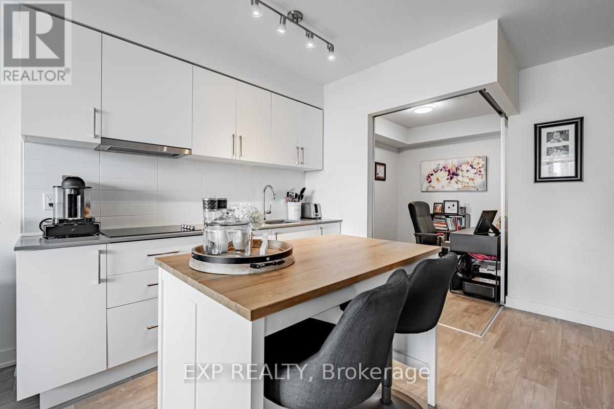 409w - 27 Bathurst Street W, Toronto, Ontario  M5V 0R1 - Photo 5 - C12808182