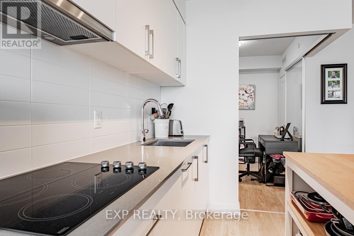 409w - 27 Bathurst Street W, Toronto, Ontario  M5V 0R1 - Photo 6 - C12808182