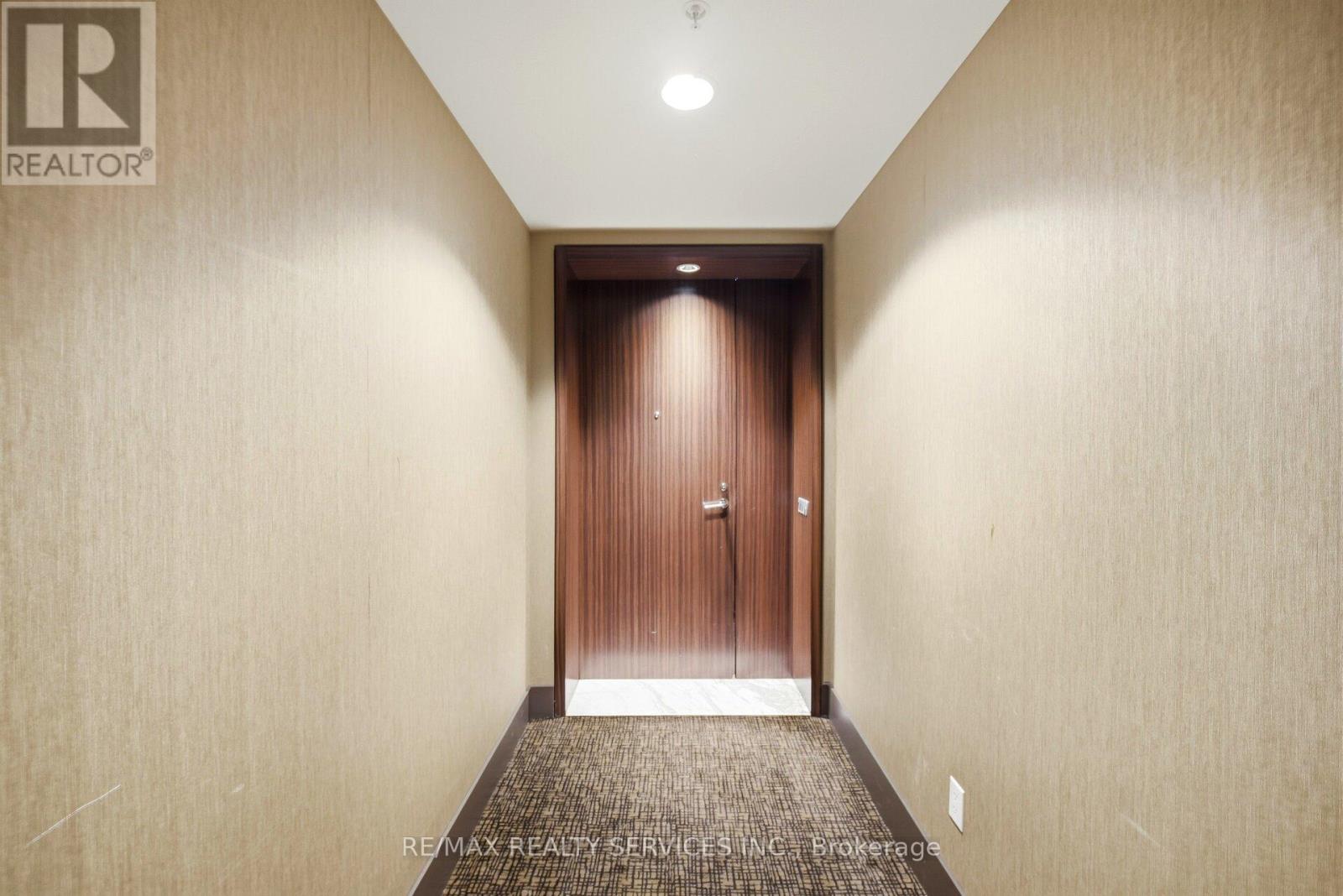 2209 - 180 University Avenue, Toronto, Ontario  M5H 0A2 - Photo 3 - C12808188