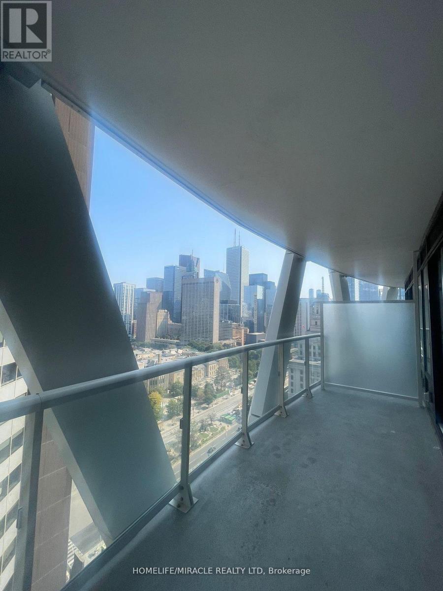 1913 - 230 Simcoe Street, Toronto, Ontario  M5T 0G7 - Photo 10 - C12808216