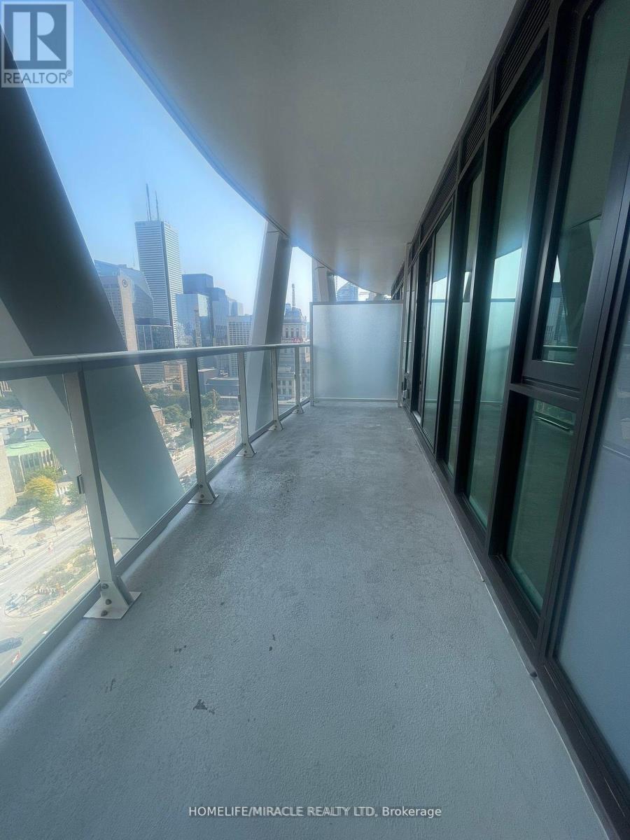 1913 - 230 Simcoe Street, Toronto, Ontario  M5T 0G7 - Photo 9 - C12808216