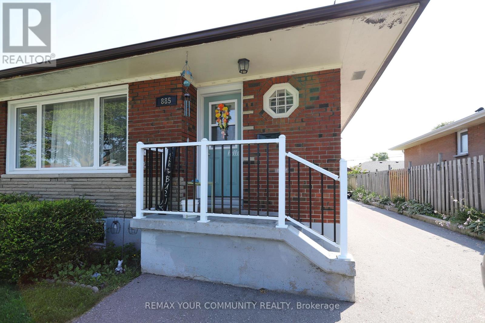 885 MYERS STREET, Oshawa, Ontario