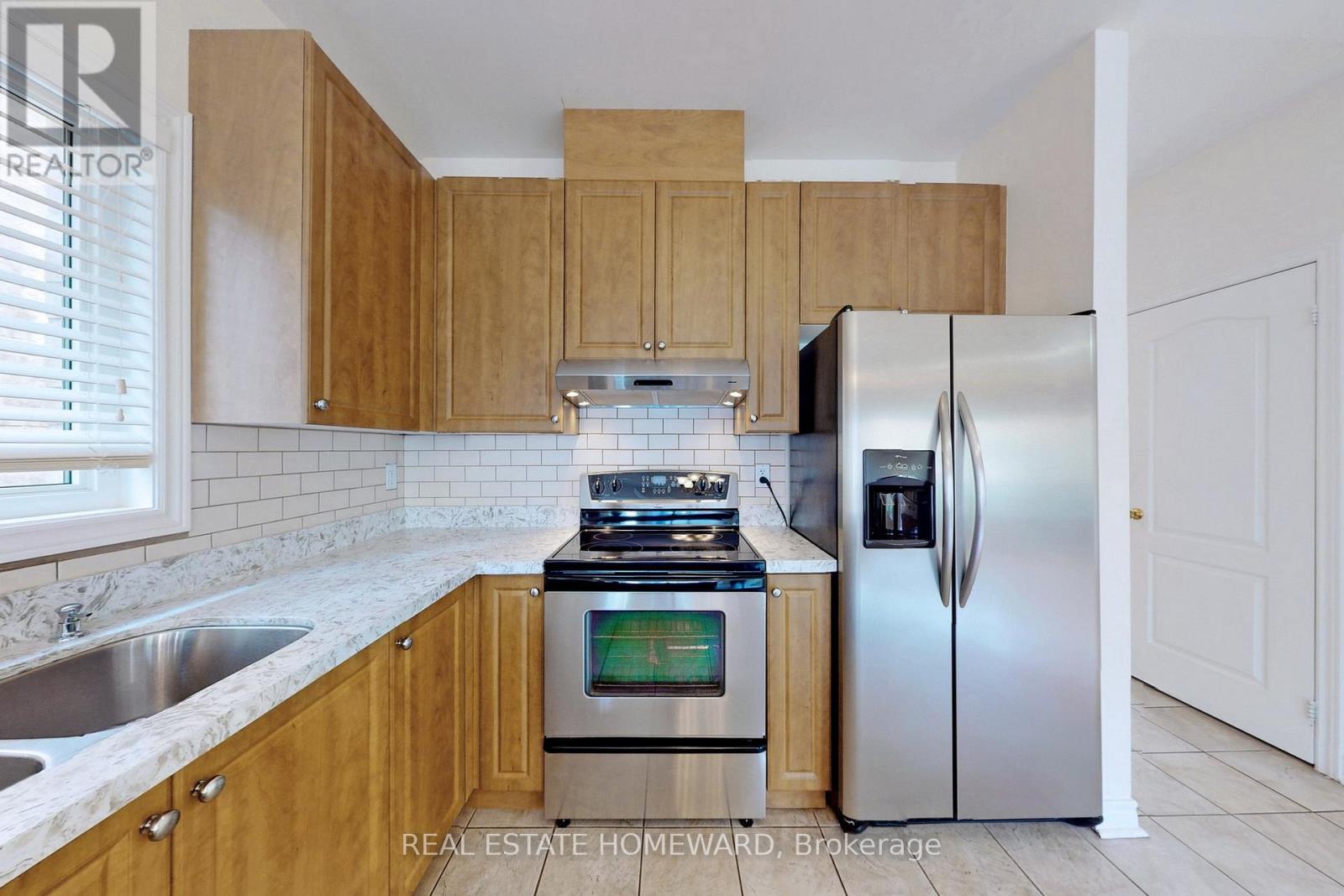 119 Capera Drive, Vaughan, Ontario  L4H 3K3 - Photo 11 - N12808226