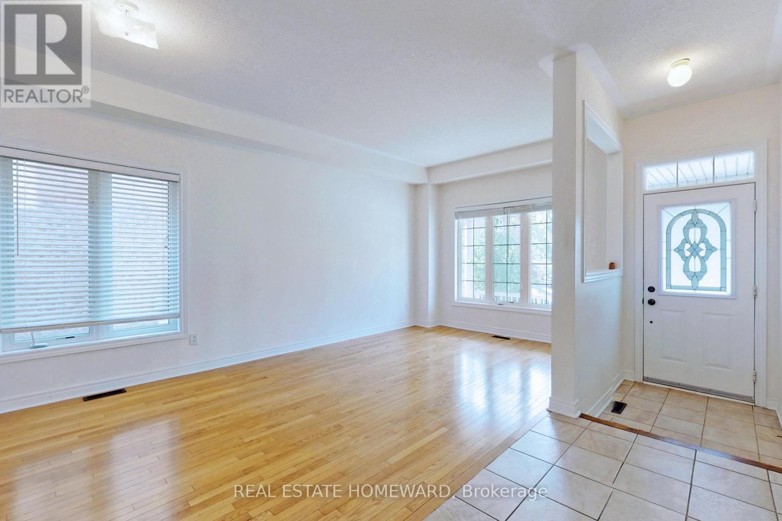 119 Capera Drive, Vaughan, Ontario  L4H 3K3 - Photo 4 - N12808226