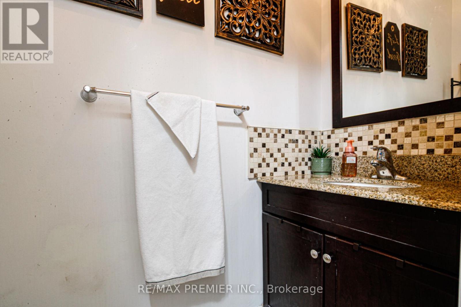 5272 Brookwood Court, Mississauga, Ontario  L5V 2N8 - Photo 22 - W12808172