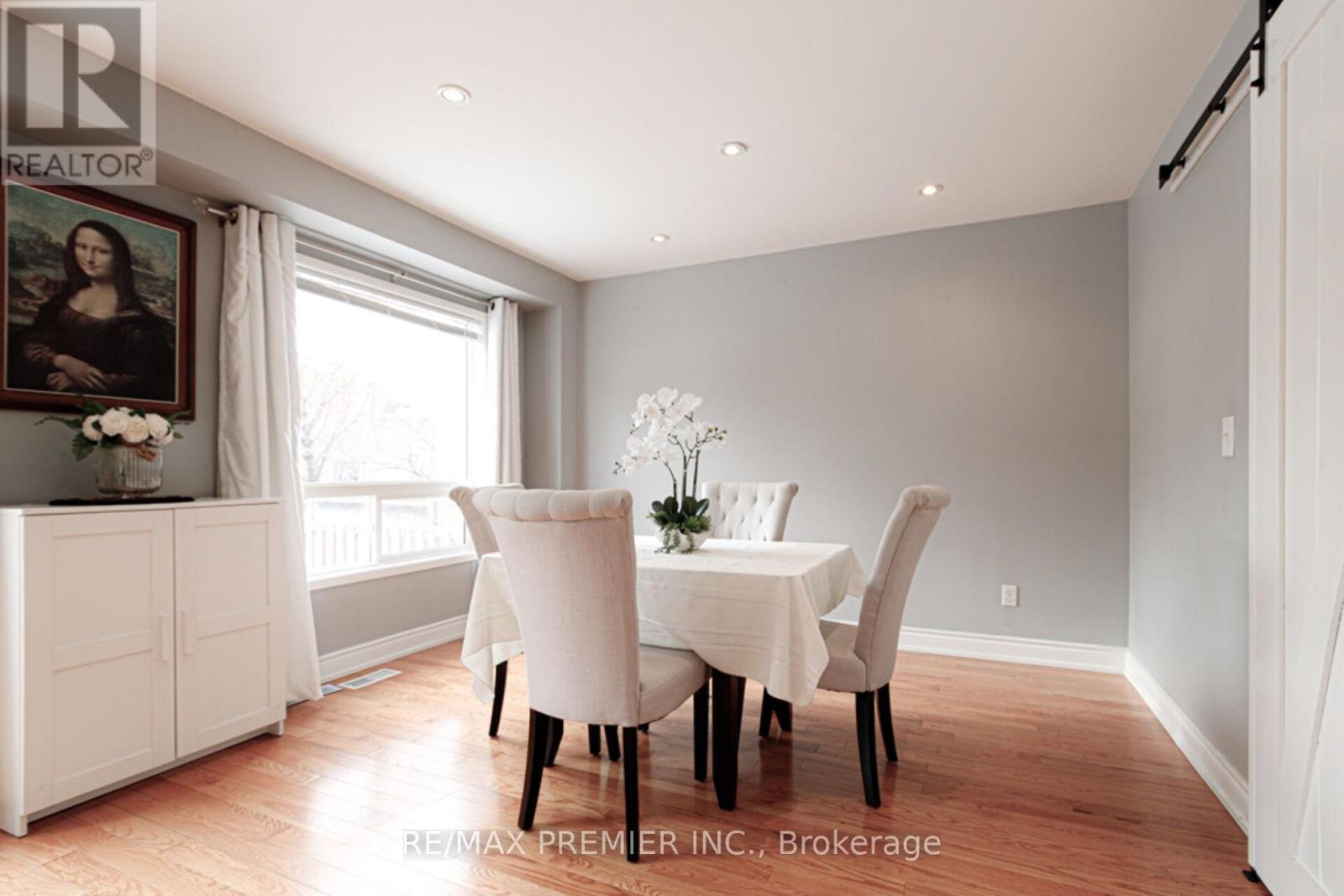 5272 Brookwood Court, Mississauga, Ontario  L5V 2N8 - Photo 8 - W12808172