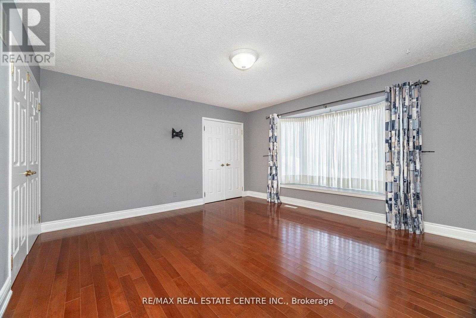 15 Brookbank Court, Brampton, Ontario  L6Z 3G4 - Photo 20 - W12808198