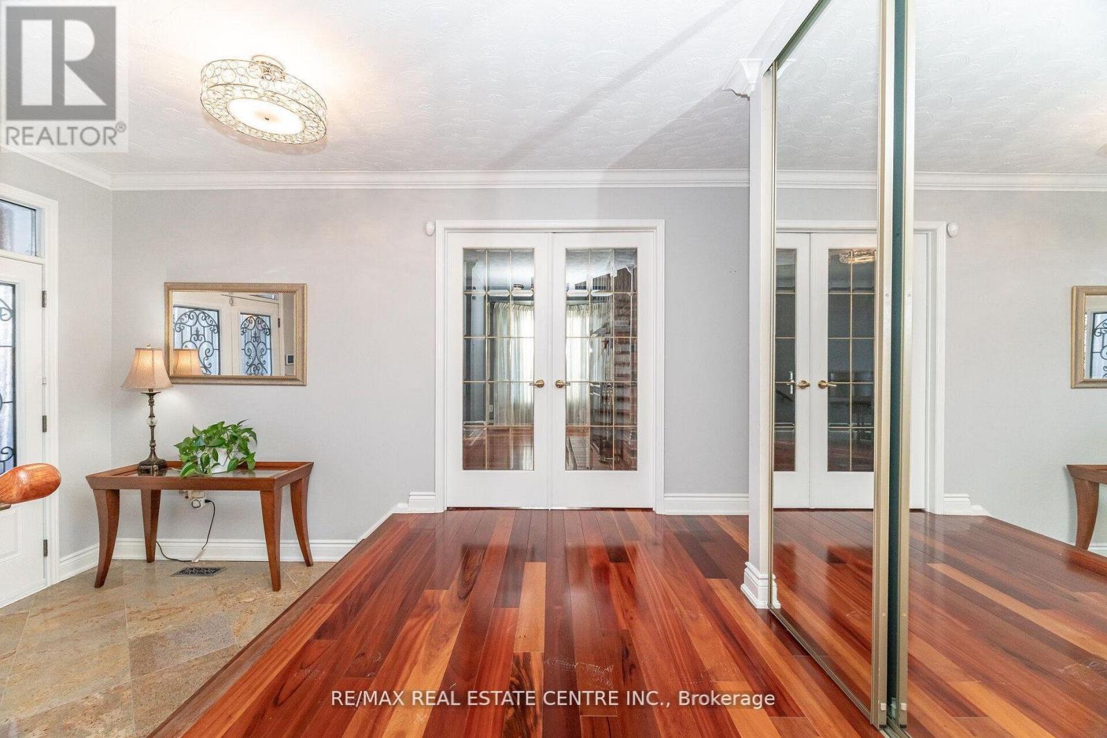 15 Brookbank Court, Brampton, Ontario  L6Z 3G4 - Photo 28 - W12808198