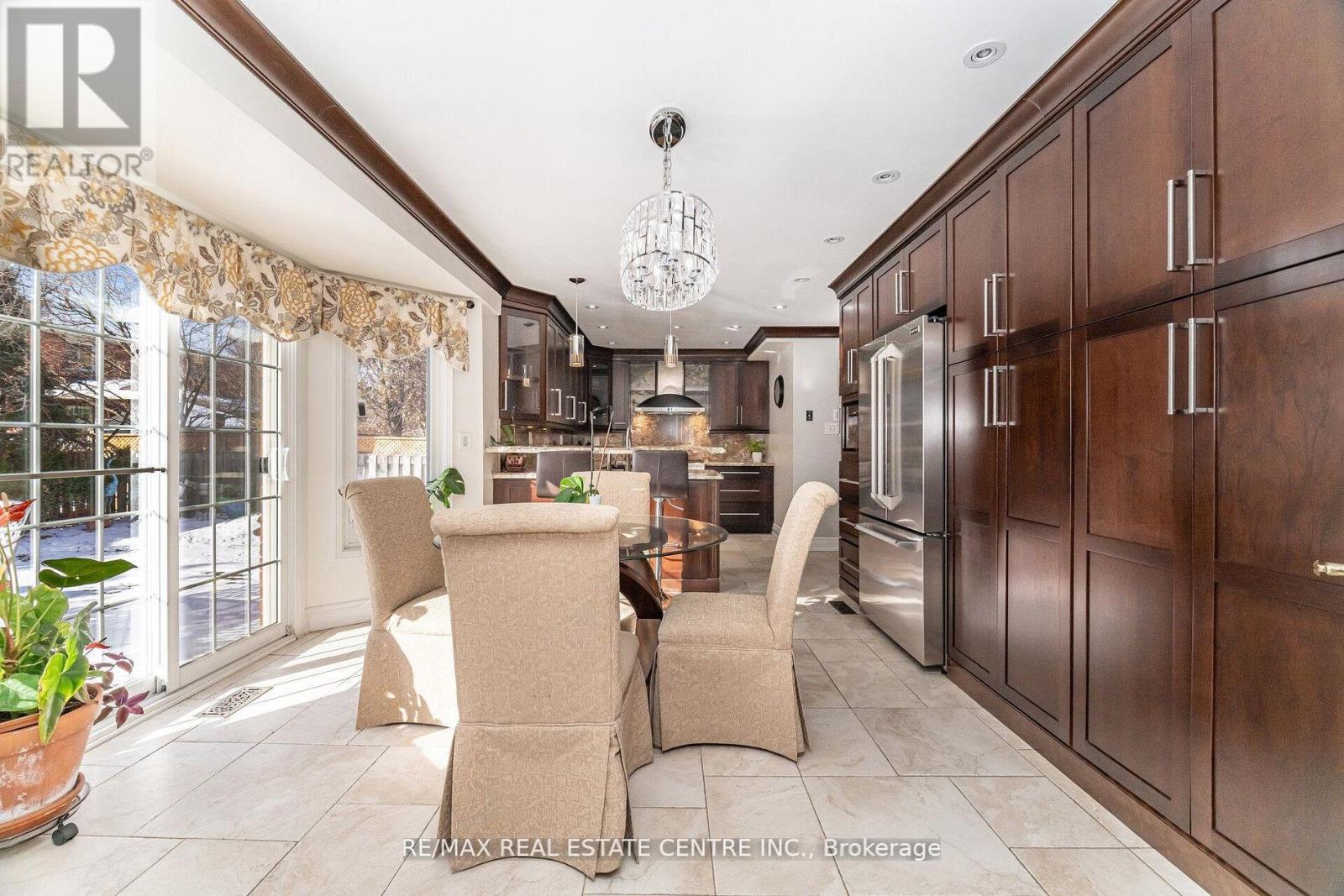 15 Brookbank Court, Brampton, Ontario  L6Z 3G4 - Photo 36 - W12808198