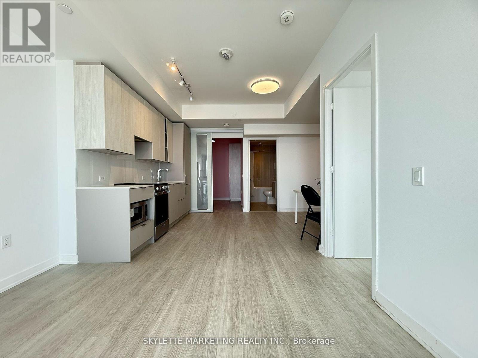 4406 - 3883 Quartz Road, Mississauga (City Centre), Ontario  L5B 0M4 - Photo 5 - W12808200