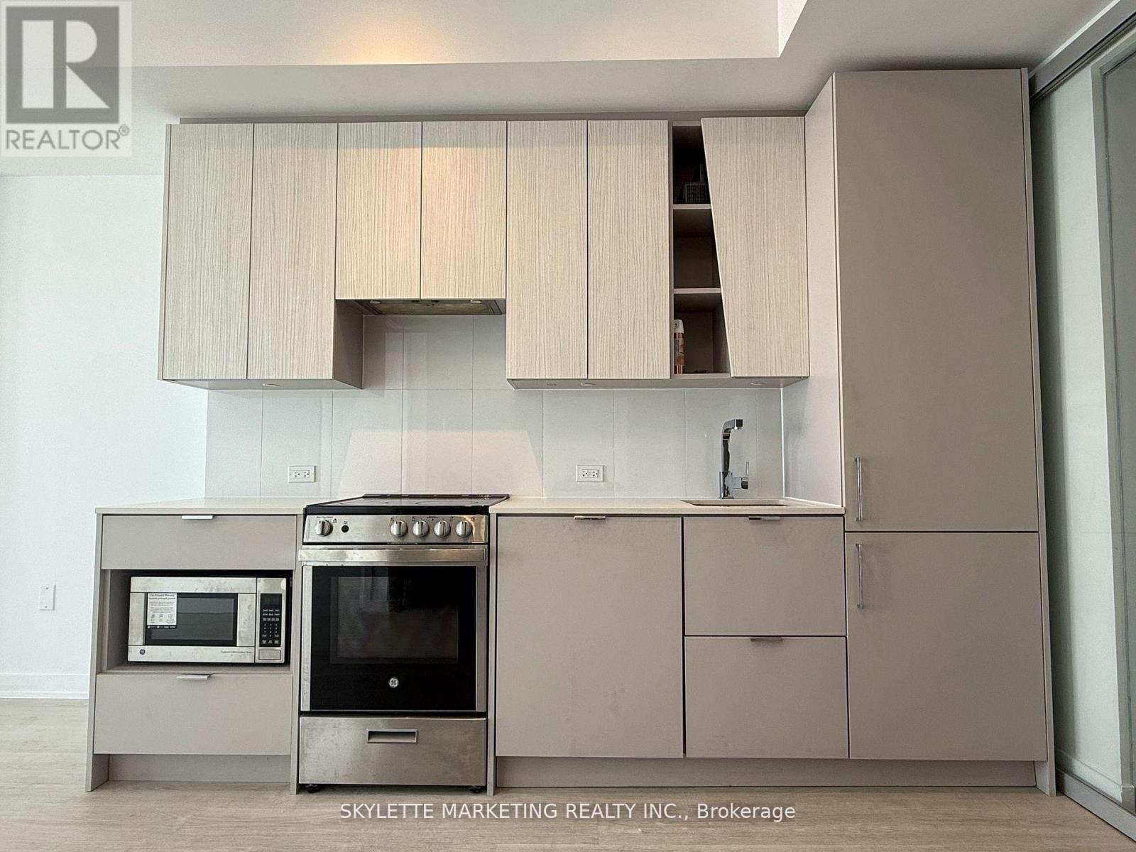 4406 - 3883 Quartz Road, Mississauga (City Centre), Ontario  L5B 0M4 - Photo 7 - W12808200