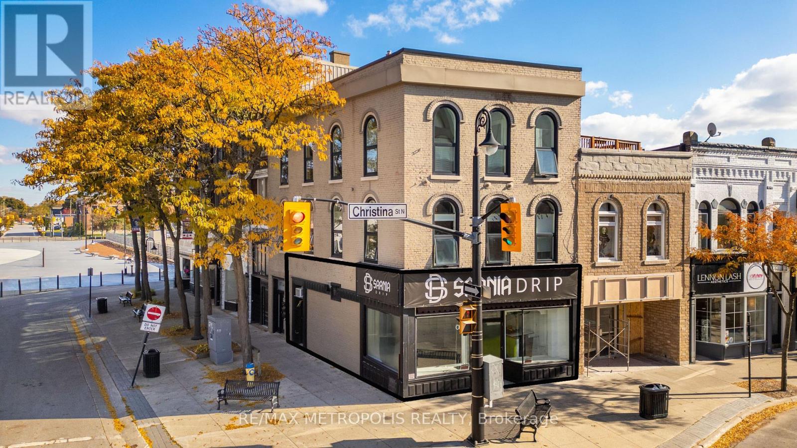 192 CHRISTINA STREET N, Sarnia, Ontario