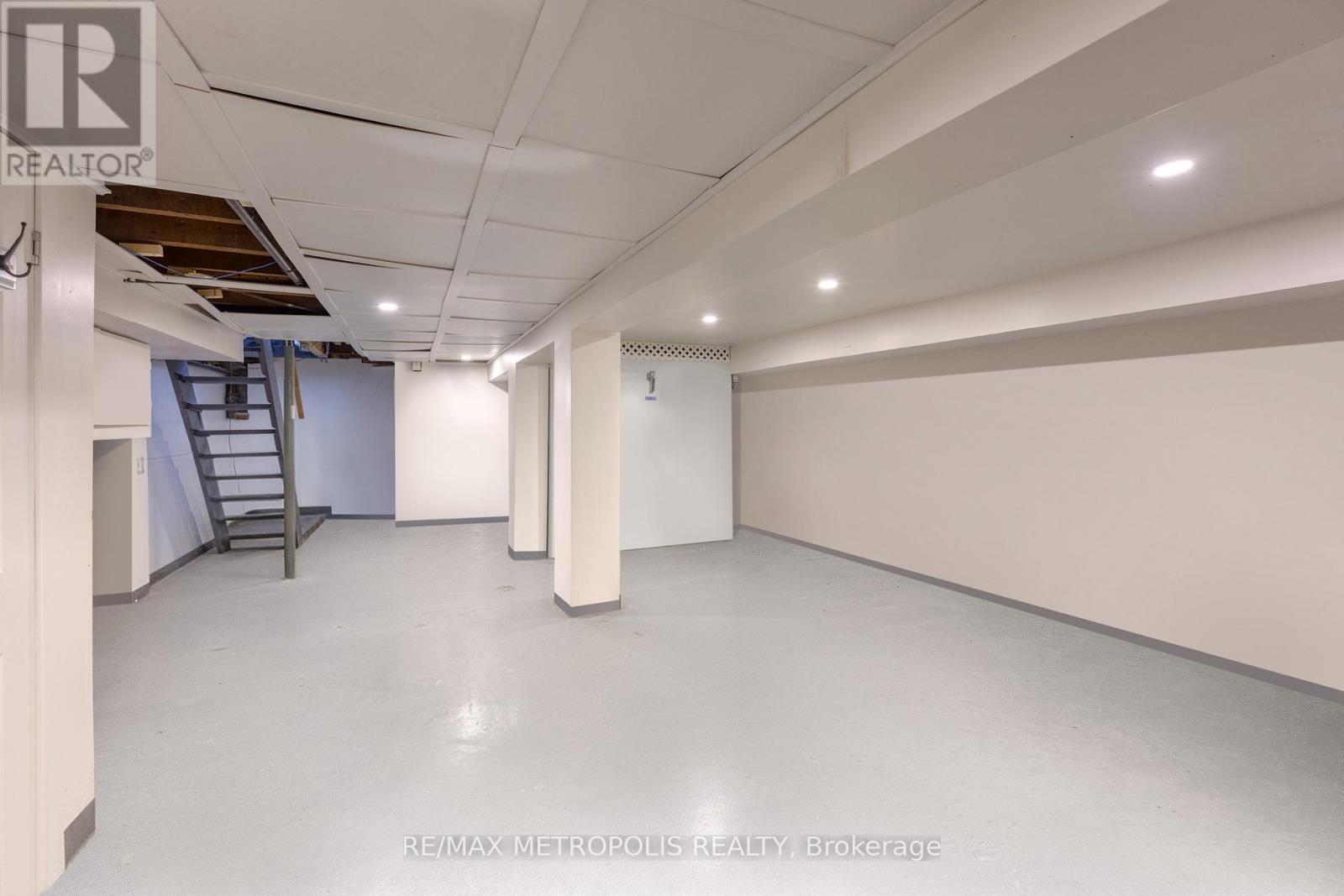 192 Christina Street N, Sarnia, Ontario  N7T 5T9 - Photo 13 - X12808202