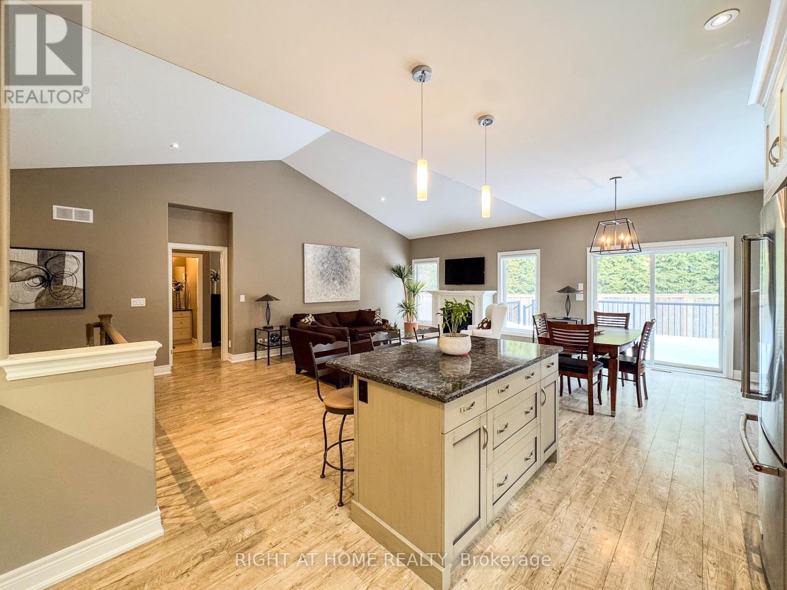 3 Cedar Drive, Niagara-On-The-Lake, Ontario  L0S 1J1 - Photo 17 - X12808218