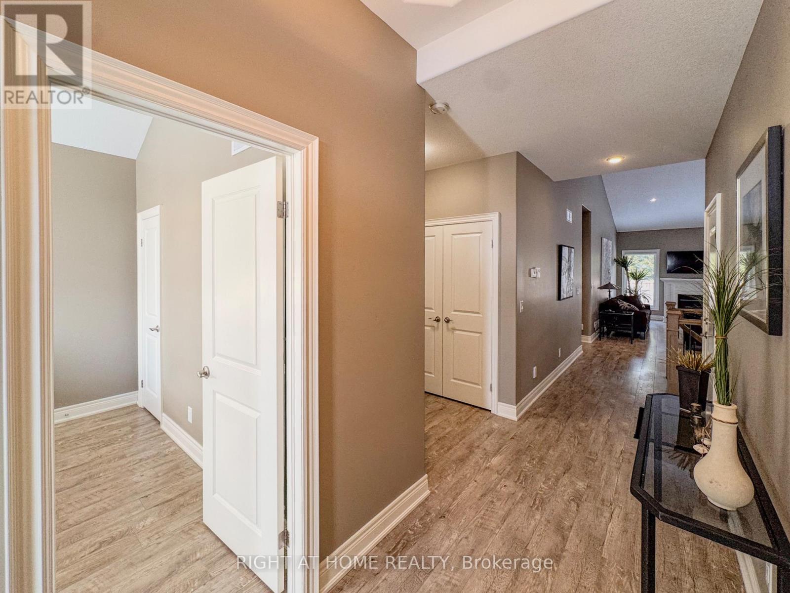 3 Cedar Drive, Niagara-On-The-Lake, Ontario  L0S 1J1 - Photo 6 - X12808218