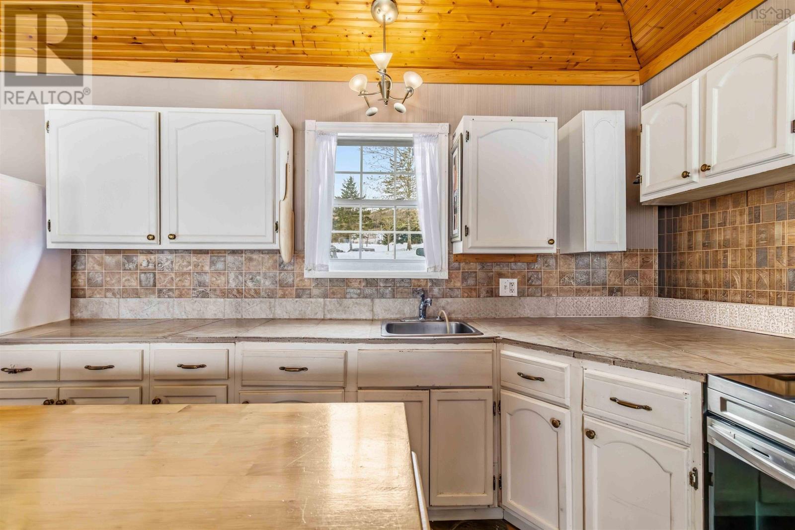 41 Eldoras Lane, Sheet Harbour, Nova Scotia  B0J 3B0 - Photo 8 - 202603153