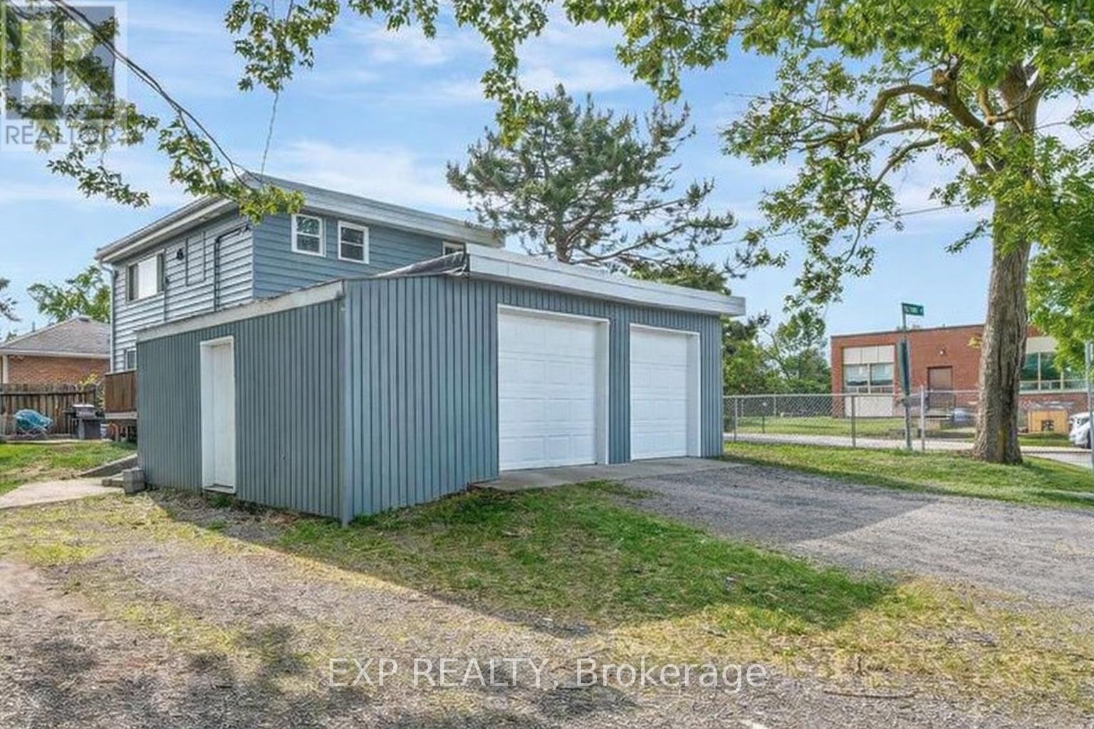 GARAGE - 89 COLLEGE STREET E, belleville (belleville ward), Ontario