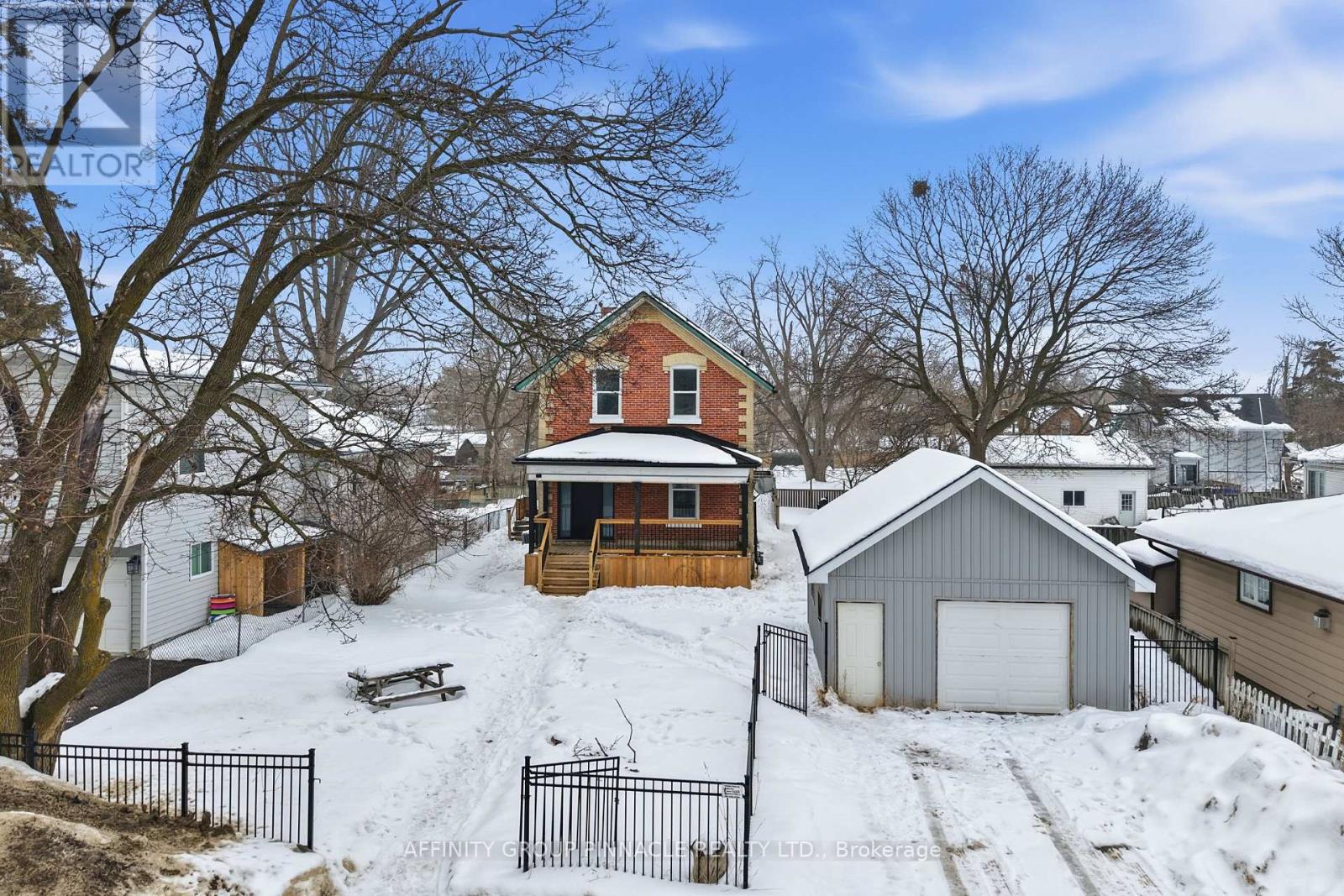 40 ALBERT STREET S, Kawartha Lakes, Ontario