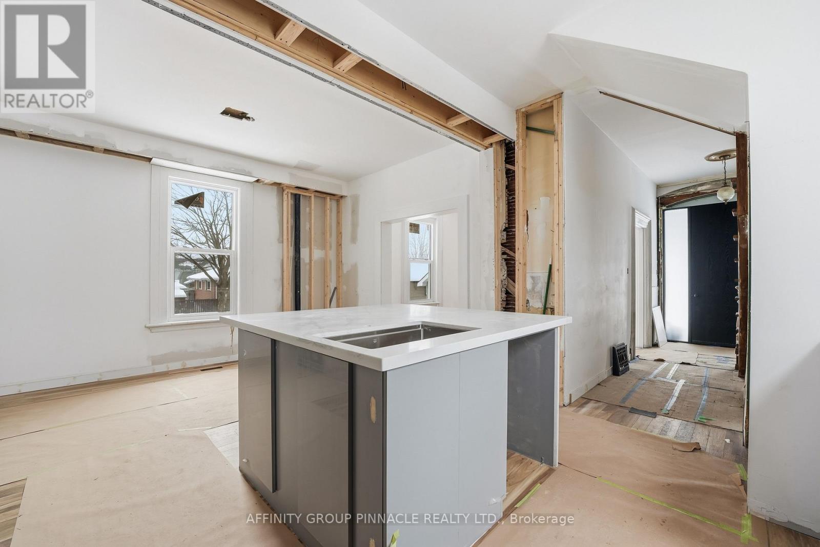 40 Albert Street S, Kawartha Lakes, Ontario  K9V 3G7 - Photo 11 - X12808242