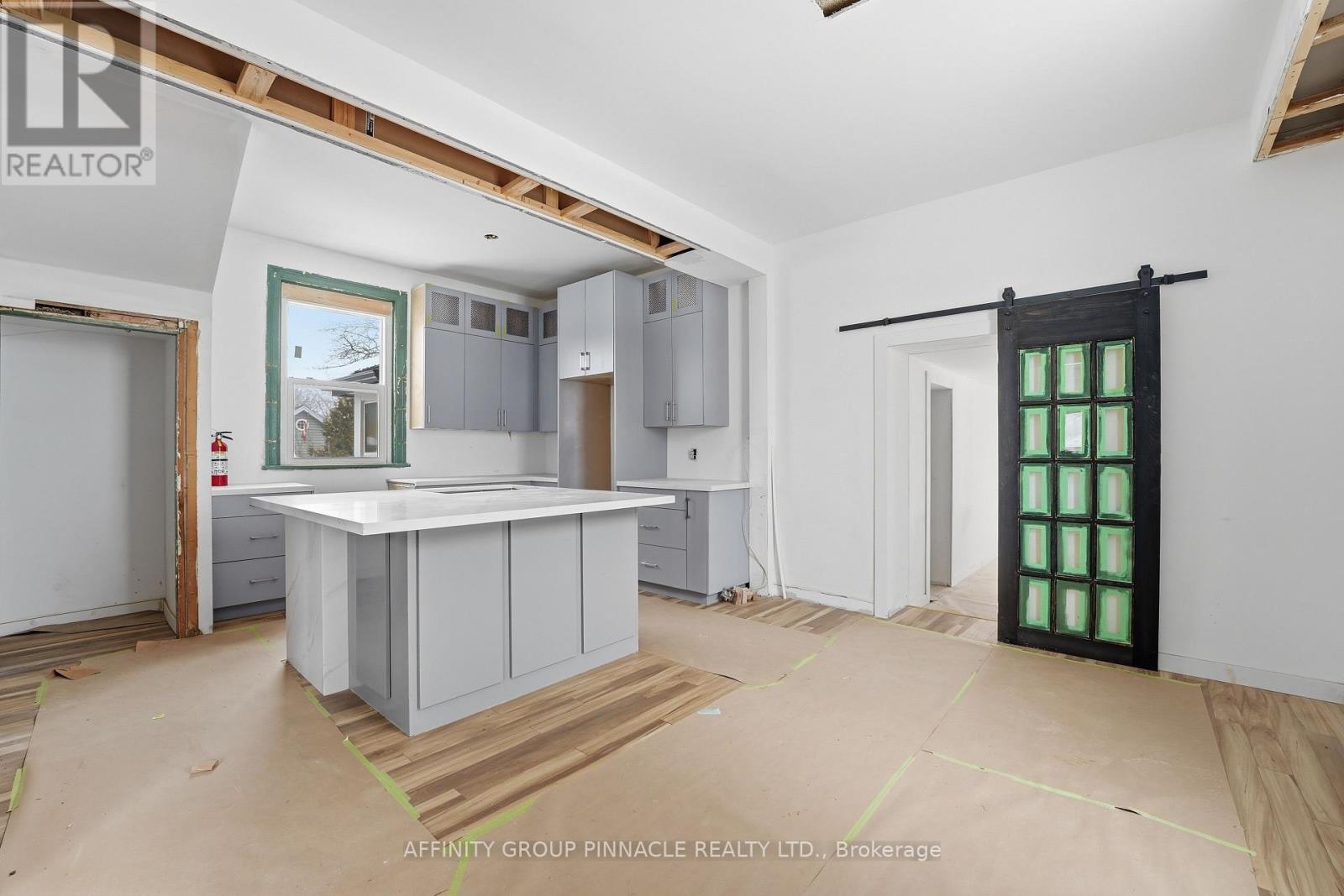 40 Albert Street S, Kawartha Lakes, Ontario  K9V 3G7 - Photo 13 - X12808242