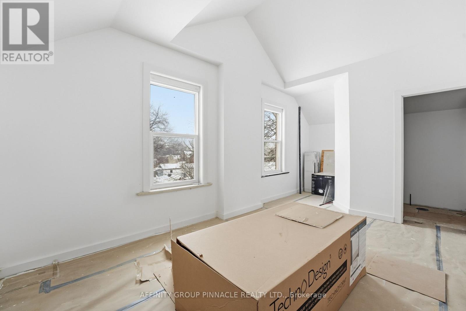 40 Albert Street S, Kawartha Lakes, Ontario  K9V 3G7 - Photo 31 - X12808242