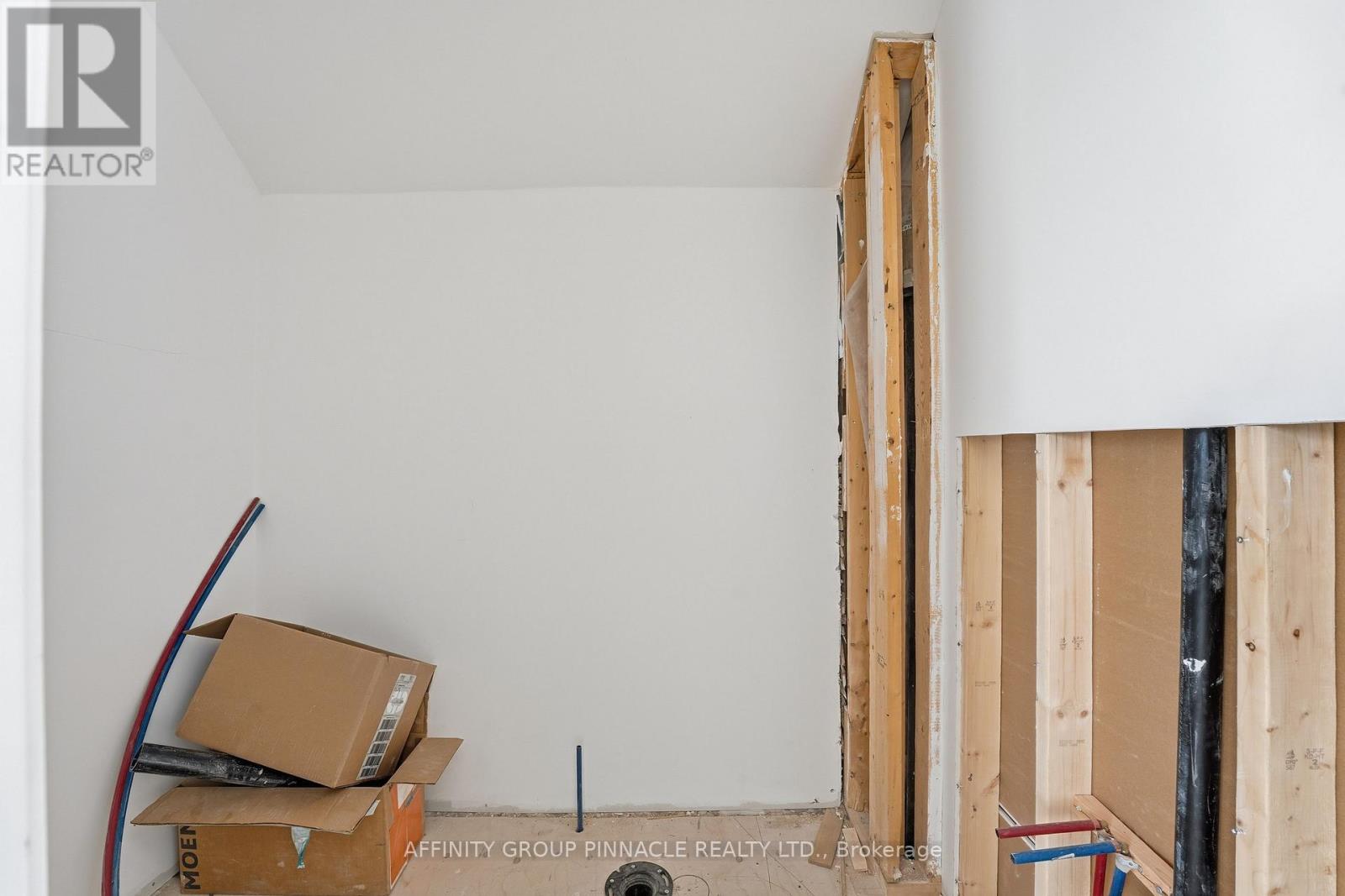 40 Albert Street S, Kawartha Lakes, Ontario  K9V 3G7 - Photo 32 - X12808242