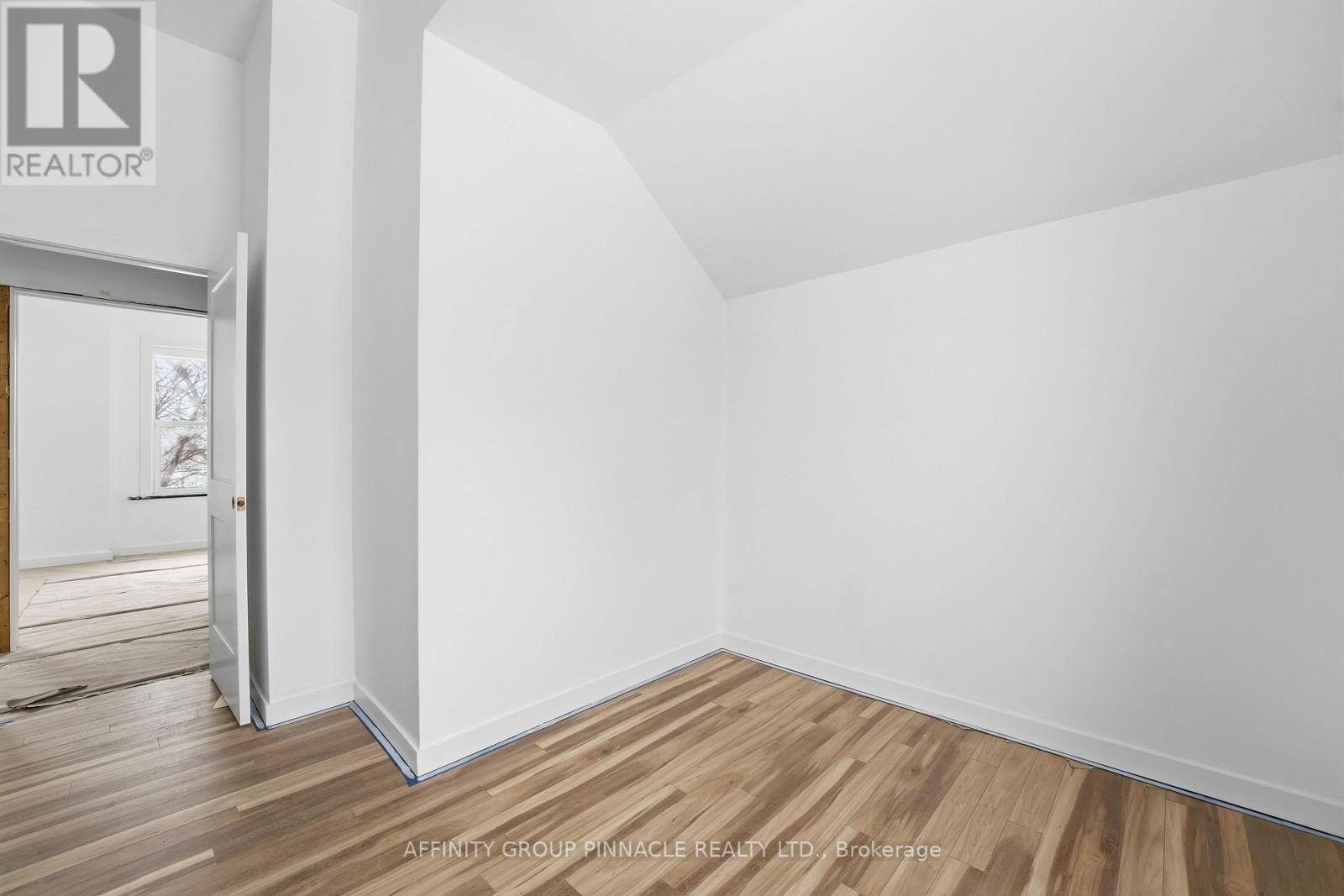 40 Albert Street S, Kawartha Lakes, Ontario  K9V 3G7 - Photo 35 - X12808242