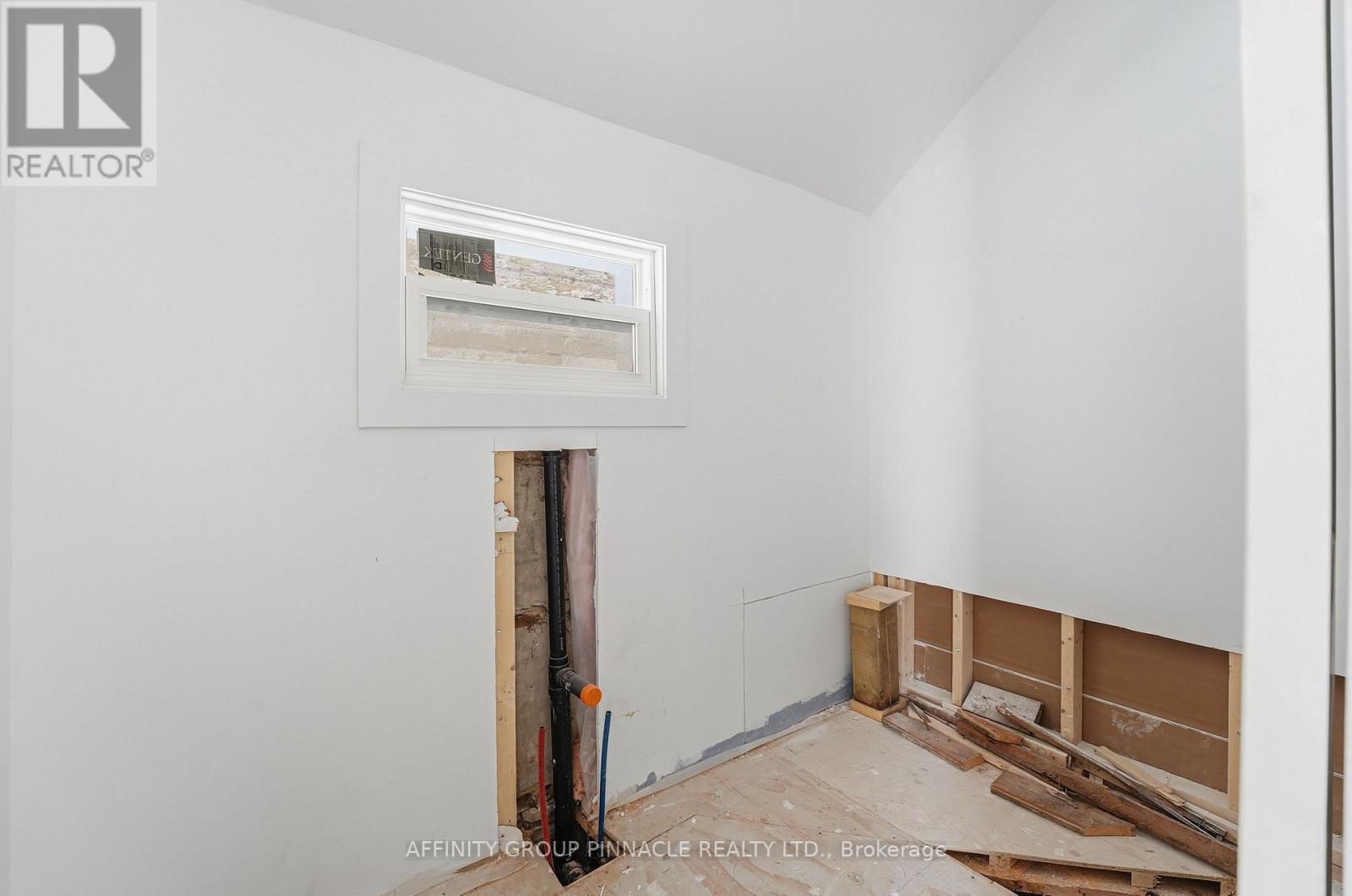 40 Albert Street S, Kawartha Lakes, Ontario  K9V 3G7 - Photo 40 - X12808242