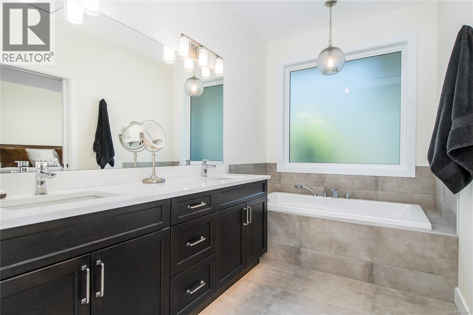 792 Salal St, Campbell River, British Columbia  V9H 0E7 - Photo 18 - 1026616