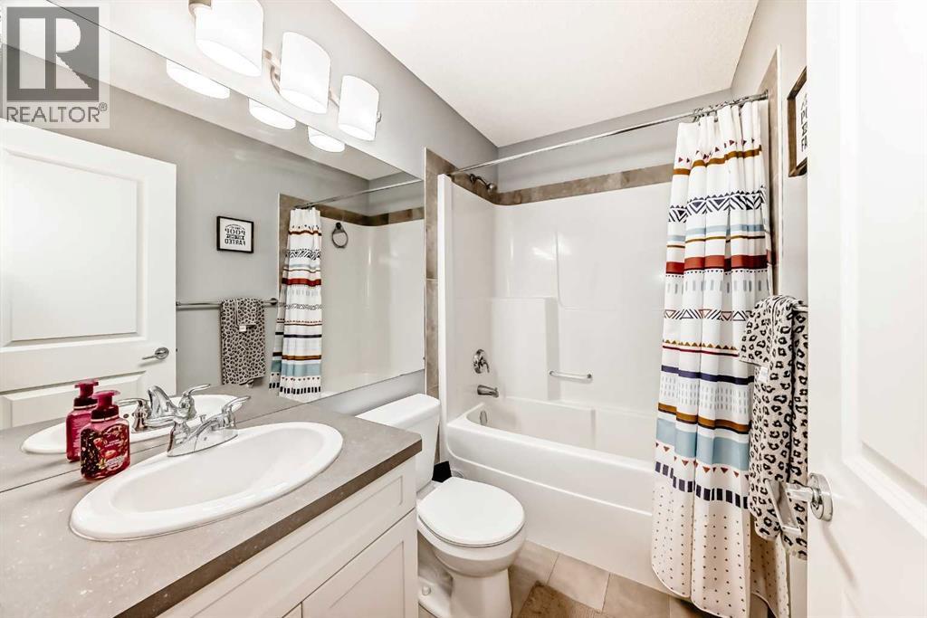 303 Sunrise View, Cochrane, Alberta  T4C 0Z7 - Photo 30 - A2287350